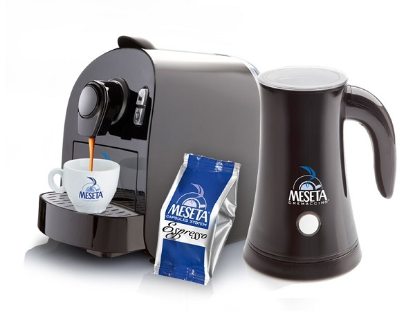 macchinetta per caffè in cucina lecce